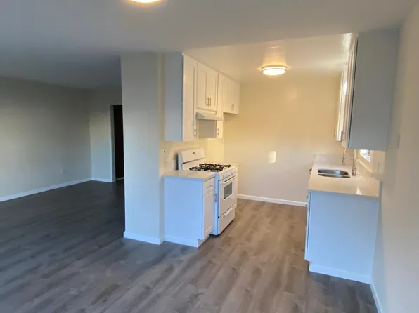 16702 Sims Ln #B, Huntington Beach, CA 92649
