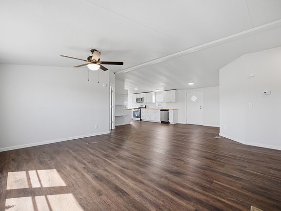 3rd image of 741 Oak Stump Rd