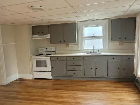 83 Main St N #1