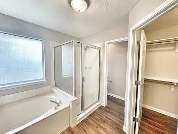 521 Woodlake Dr — Photo 23