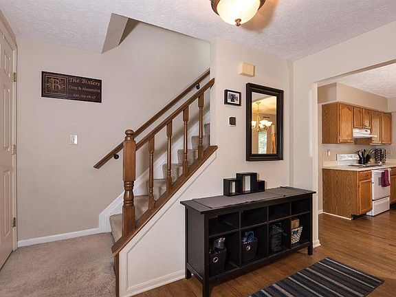 2nd image of 1702 White Pne