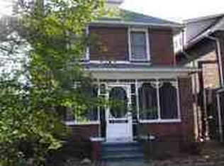 929 7th St, Huntington, WV 25701