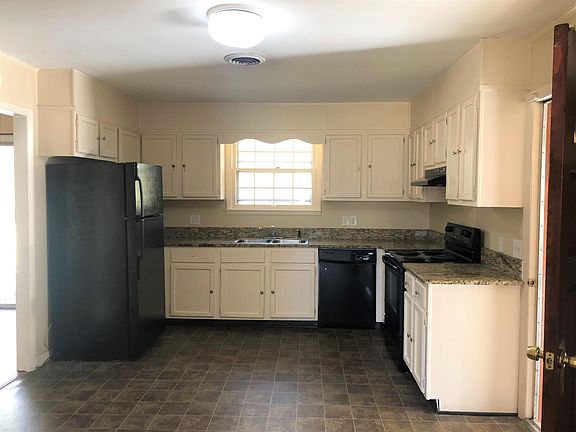 4th image of 1216 Lipscomb Dr