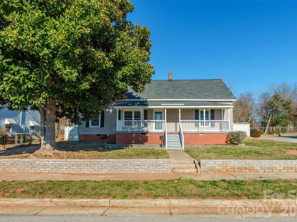 9 Church St, Rock Hill, SC 29730