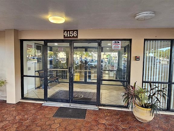 3rd image of 4156 Inverrary Drive #204