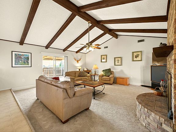 4th image of 212 Halstedt Rd