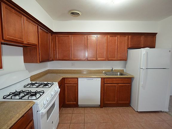 5th image of 220-80 64th Ave Floor 3