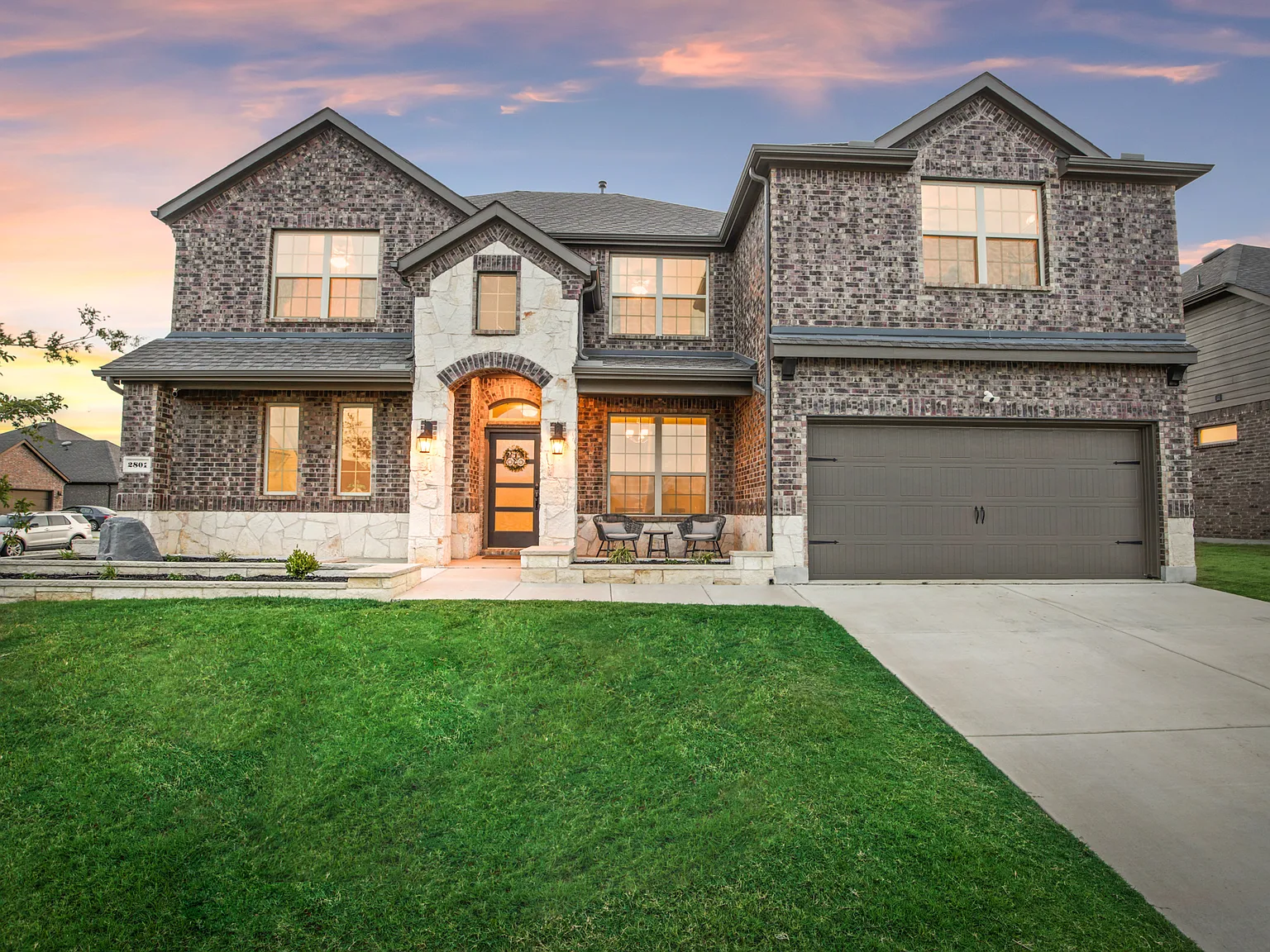 5 bed, 3.5 bath, 3249 sqft, $3,750 — Photo 2