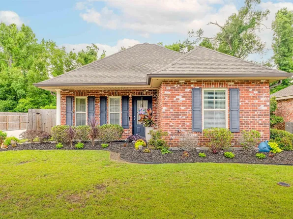 414 T Leigh Dr, Houma, LA 70364