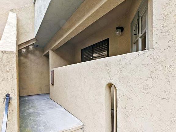 3rd image of 4192 33rd St Unit 4