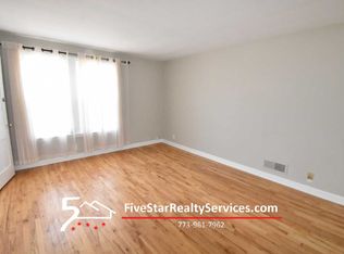 5552 N Marmora Ave #2, Chicago, IL 60630