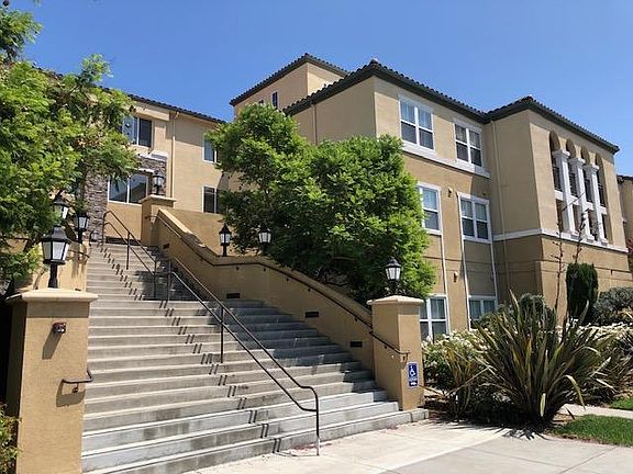 2nd image of 1883 Agnew Rd Unit 431