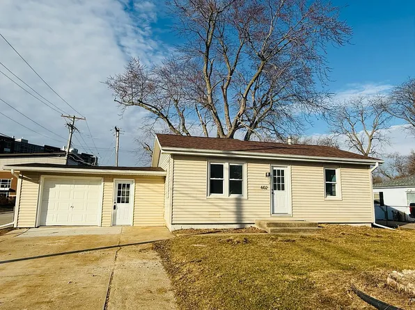 602 11th Ave, Coralville, IA 52241