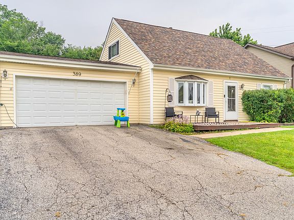 3rd image of 389 Rainier Rd
