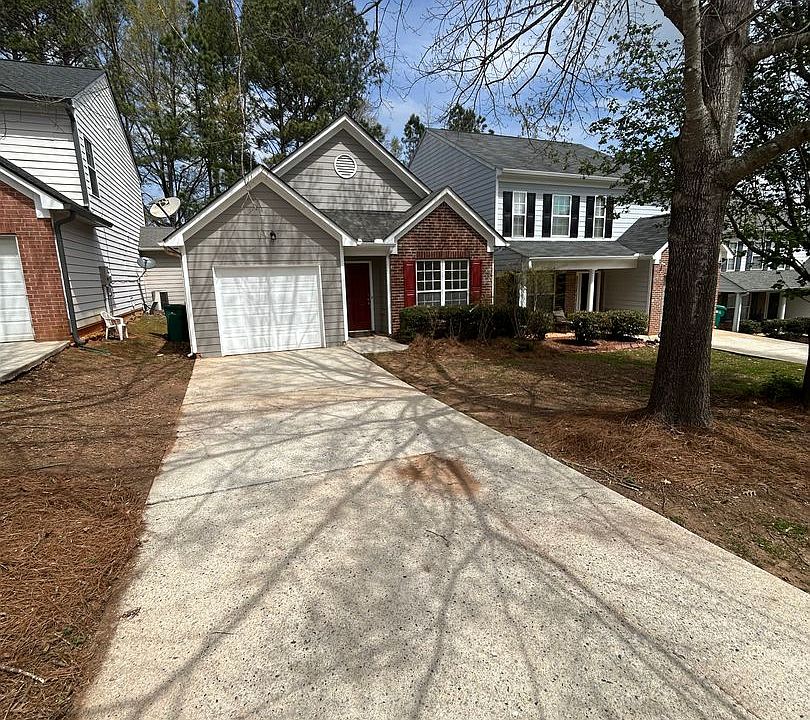 1st image of 545 Carlton Pointe Dr