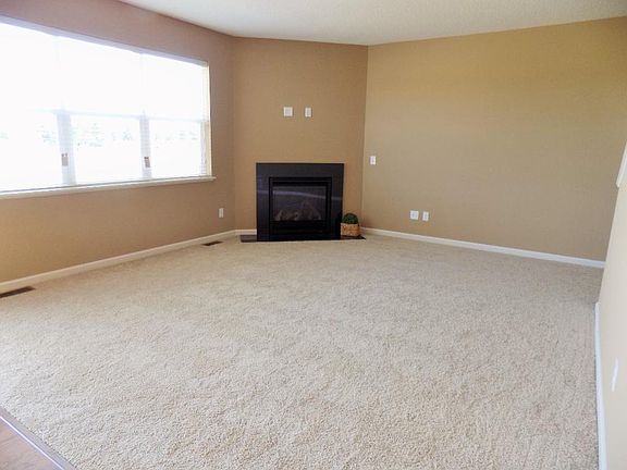 5th image of 3528 Kadler Ave NE