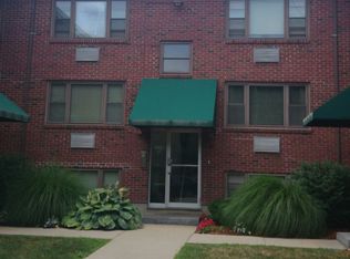 4883 Washington St APT 3, West Roxbury, MA 02132