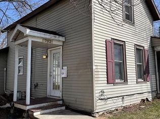 702 1st St #1, Menasha, WI 54952