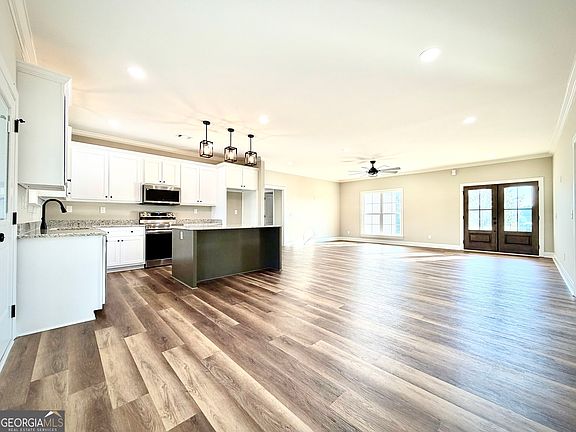 5th image of 506 Clearwater Cir