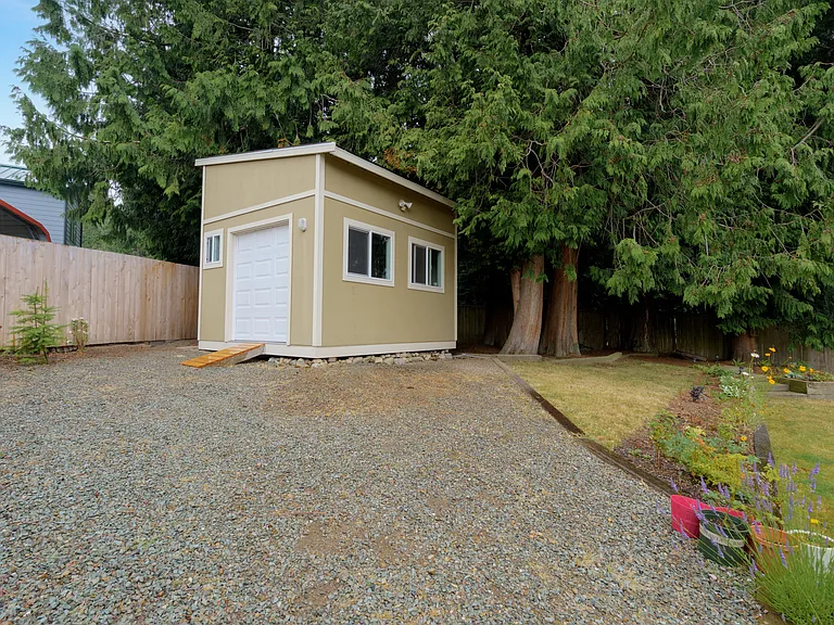 4603 Glasgow Way — Photo 10