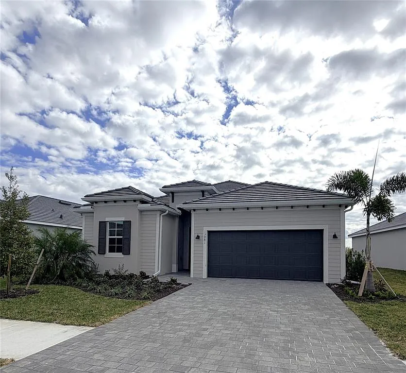 4 bed, 3.0 bath, 2248 sqft, $10,000 — Photo 1
