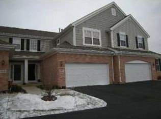 333 Wolcott Ln, Batavia, IL 60510