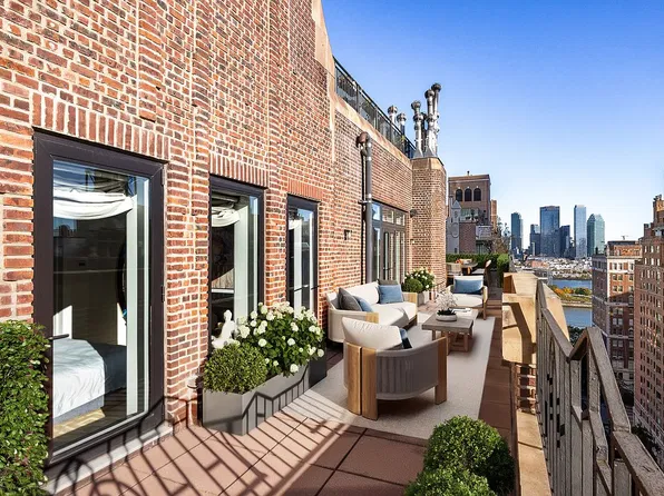 419 E 57th St, New York, NY 10022