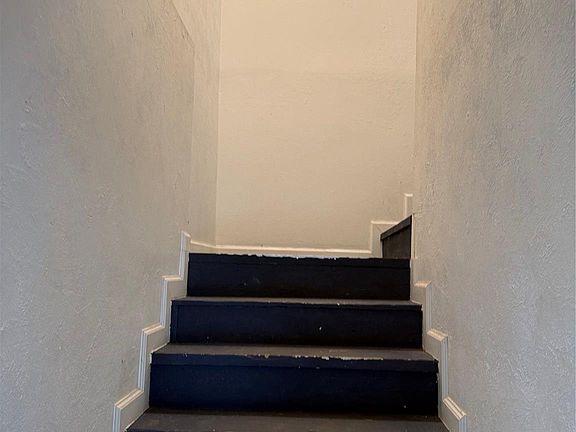 5th image of 8 Bayvilla St