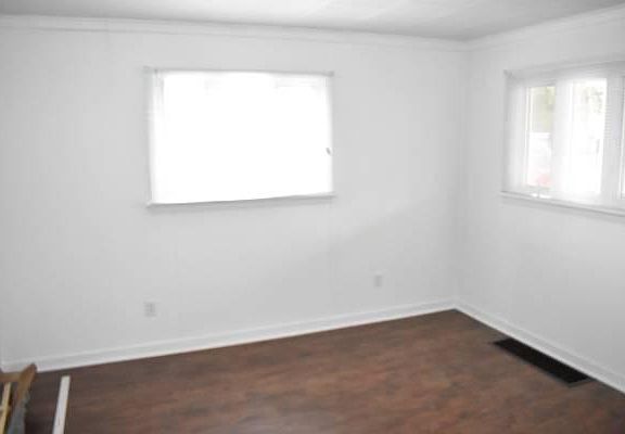 2nd image of 112 Burak St