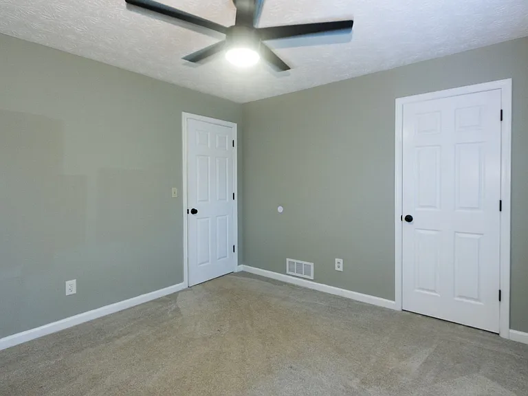 374 McGiboney Rd — Photo 16