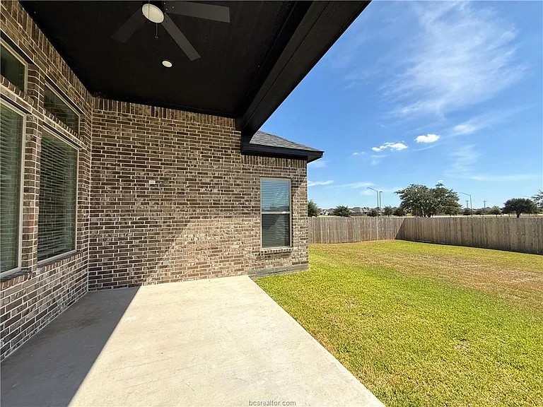 4205 Skylar Dr — Photo 26