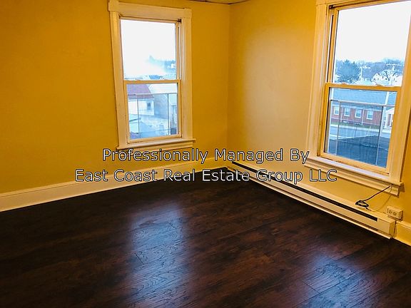 4th image of 616 W Franklin St