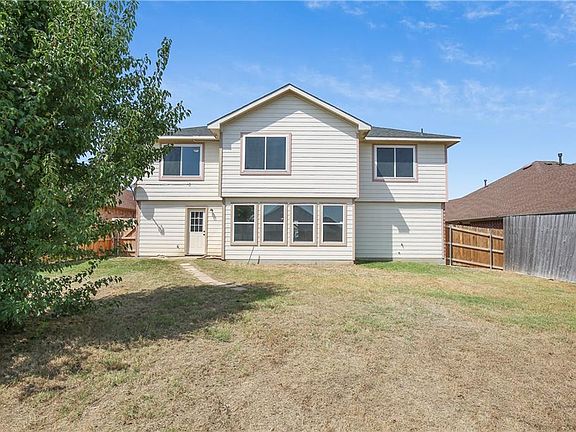 5th image of 7102 Lake Roberts Way