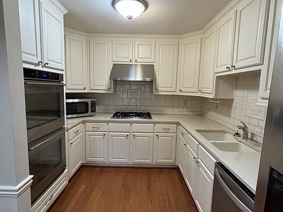 5th image of 640 Brickleberry Ct