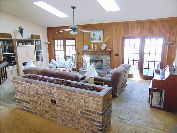 5th image of 7533 Glenmoor Ln