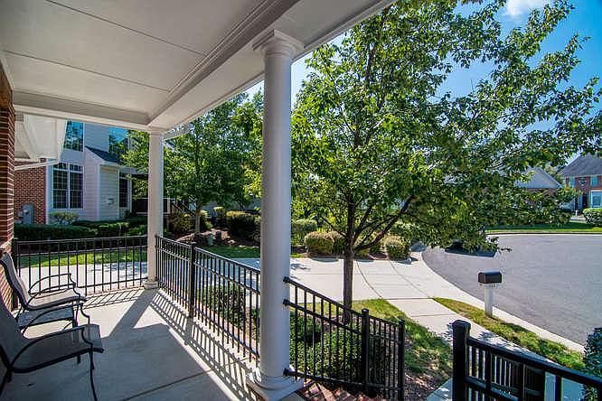 Quite cul-de-sac with two car drive way