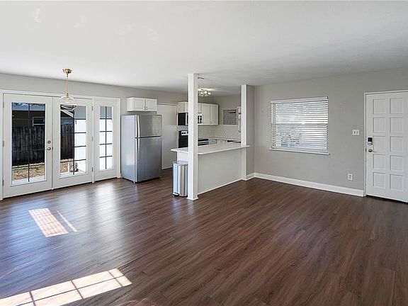 4th image of 5202 Lake Howell Rd