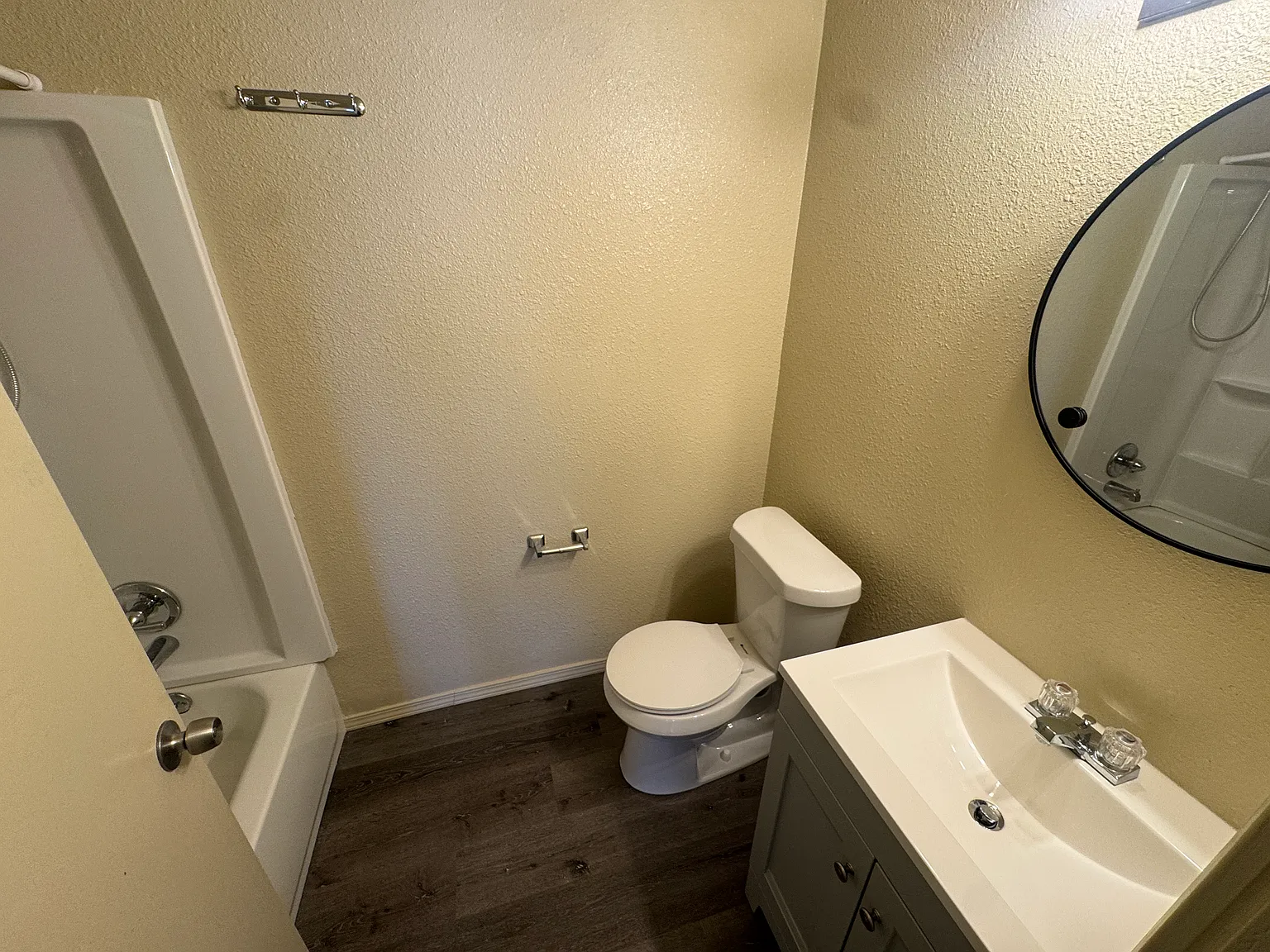 2 bed, 850 sqft, $950 — Photo 4