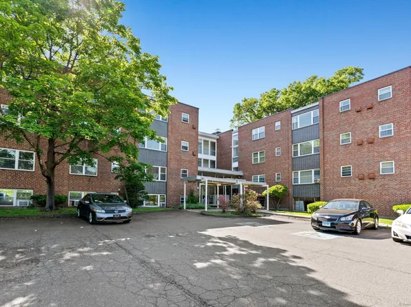 53 Wolcott Hill Road #B13, Wethersfield, CT 06109