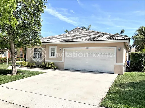 16200 SW 2nd Dr Photo 1