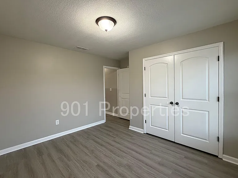 3777 Pavilion Cir — Photo 23