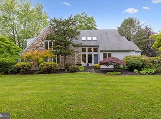 3 White Horse Ln, Spring City, PA 19475