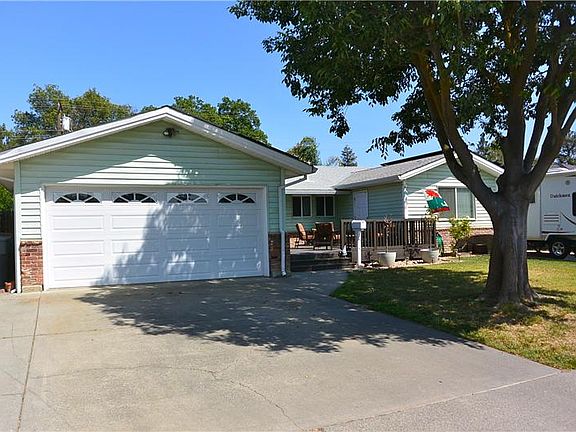 2nd image of 1515 Coloma Way