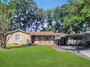 821 Hitching Post Rd, Charleston, SC 29414