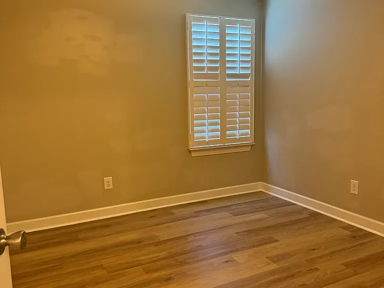 1100 Paddock Park Cir — Photo 23