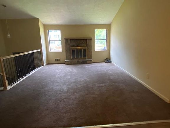 3rd image of 1491 Silver Lake Dr