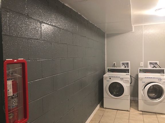 2nd image of 880 Glendale Dr #850-J
