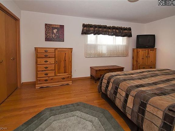 5th image of 1149-1151 Broadrock Ct