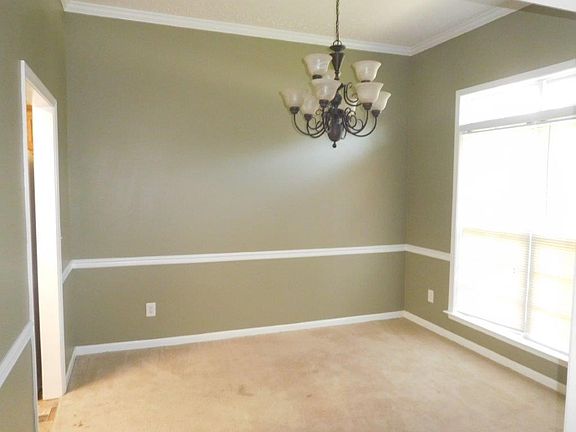 3rd image of 7237 Wrenwood Dr