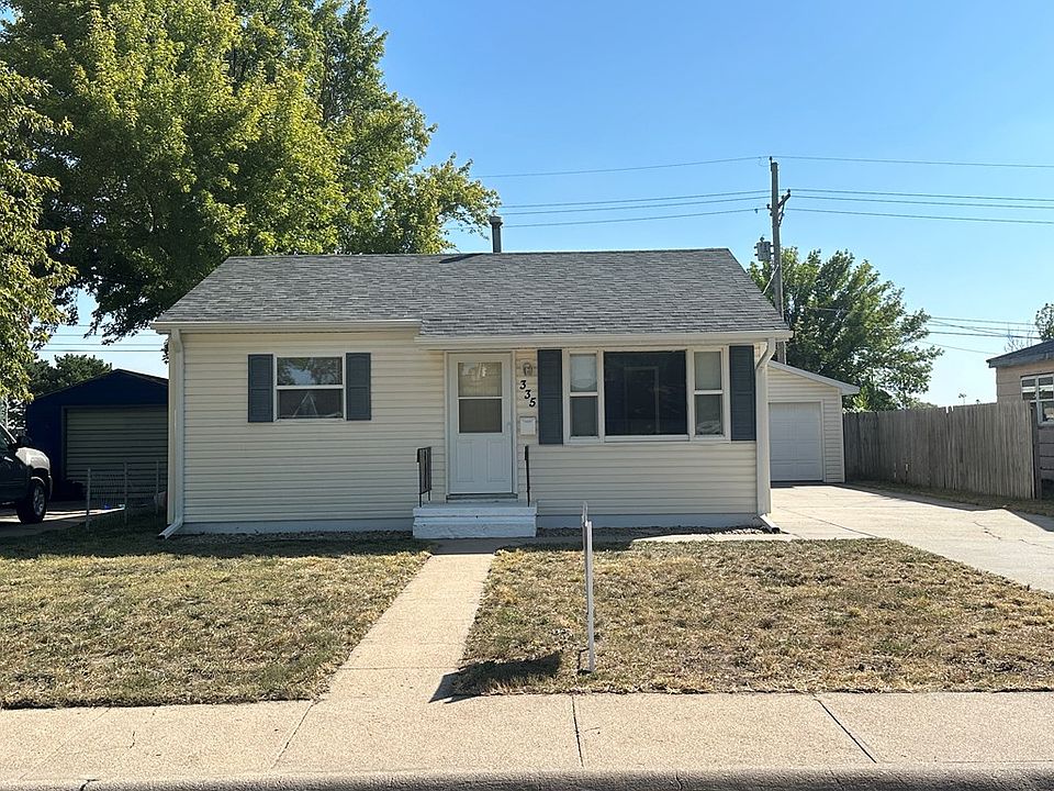 335 Nebraska Ave, Grand Island, NE 68801 | Zillow